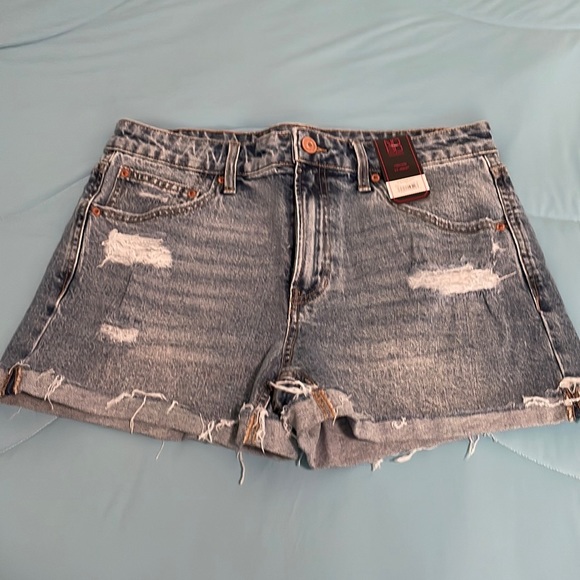 No Boundaries High Rise Tomgirl Shorts 3.5” - Picture 1 of 5